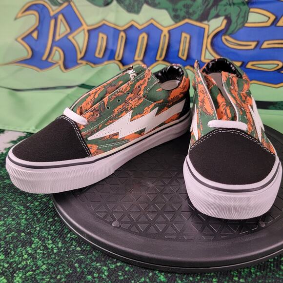 REVENGE x STORM II Vol 1 Old Skool Skate Shoes Size 5 Orange Green Camouflage main image 7